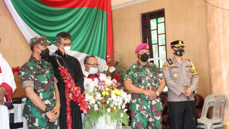 Patroli Gabungan Skala Besar TNI/ Polri Pengamanan Ibadah Perayaan Natal Tahun 2021 di Langkat