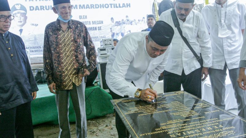 H Aulia Rachman Resmikan Gedung Yayasan Wakaf Nurul Qalam Darul Yatim Marthodillah