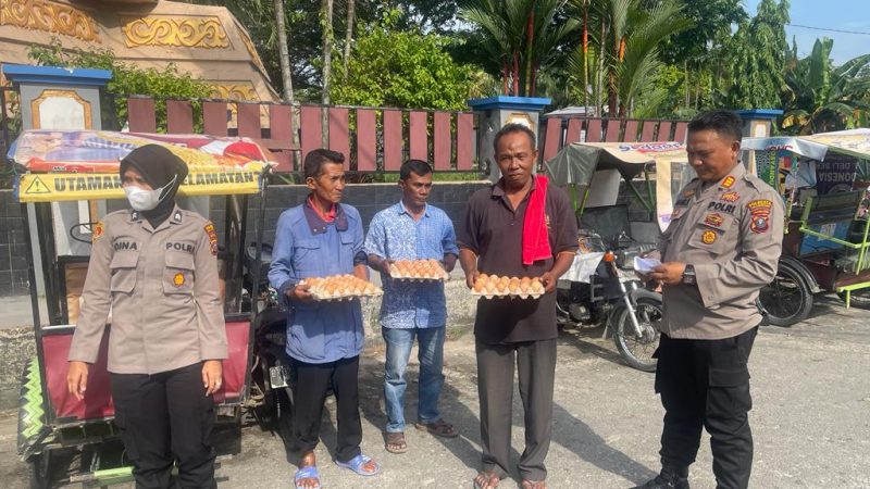 Kapolresta Deli Serdang Bagikan Sembako Kepada Warga Terdampak Kenaikan Harga BBM