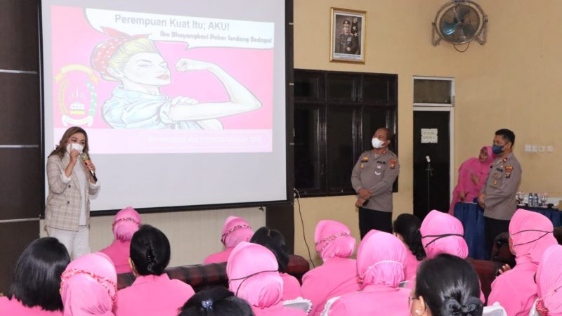 Hari Kesatuan Gerak Bhayangkari ke-70, Polres Sergai Gelar Giat Public Speaking