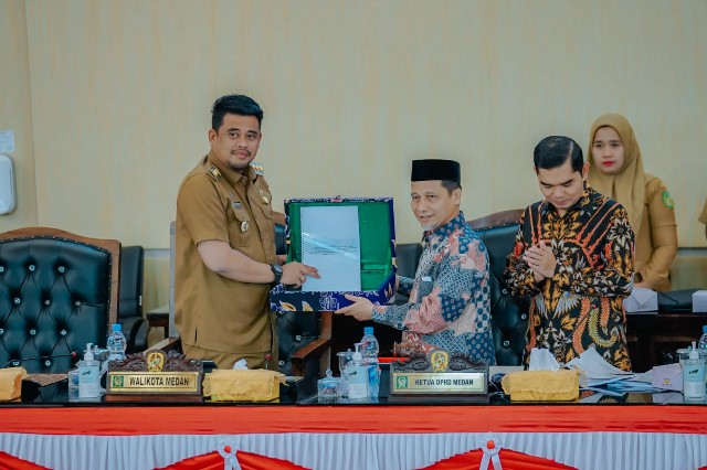 Bobby Nasution Hadiri Kegiatan Laporan Reses Anggota DPRD Kota Medan Tahun 2023