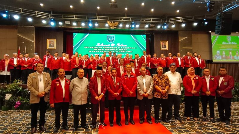 Pelantikan Pengurus dan Rakernas 1 DPP Ikatan Keluarga Alumni UISU Resmi di Launching