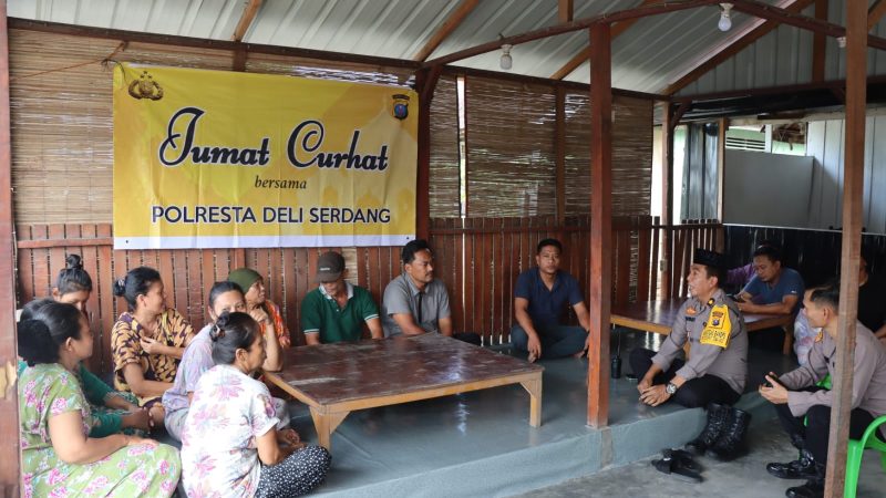 Polresta Deli Serdang Tampung Keluhan dan Masukan Masyarakat di Jumat Curhat