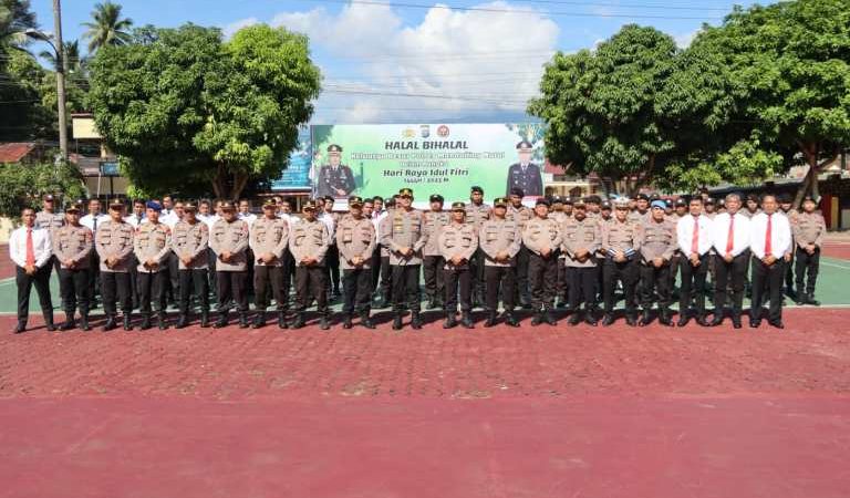 Usai Apel Pagi, Kapolres Madina Gelar Halal bi Halal Dengan Personil