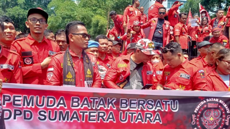 Pemuda Batak Bersatu Gelar Demo di Medan