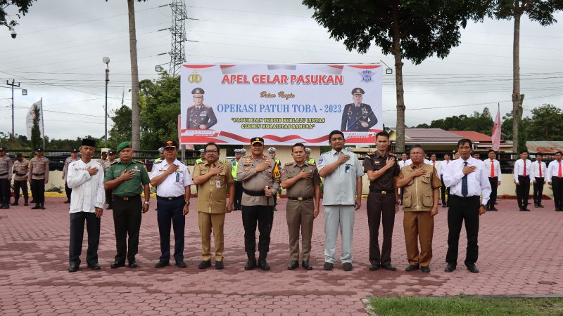 Apel Gelar Pasukan Operasi Kepolisian “PATUH TOBA-2023” di Polres Humbahas