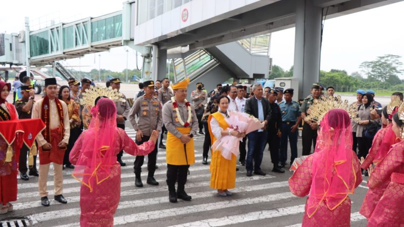 Kapolres Deli Serdang Sambut Kedatangan Kapolda Sumut yang Baru