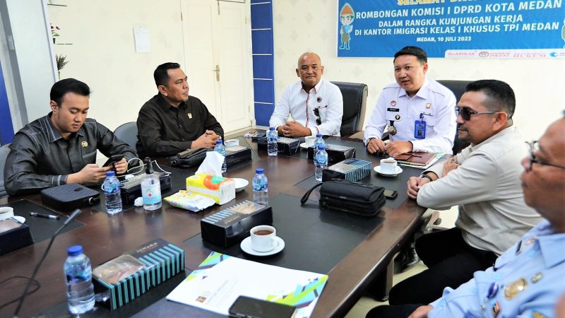 Kunker Komisi 1 ke Kantor Imigrasi