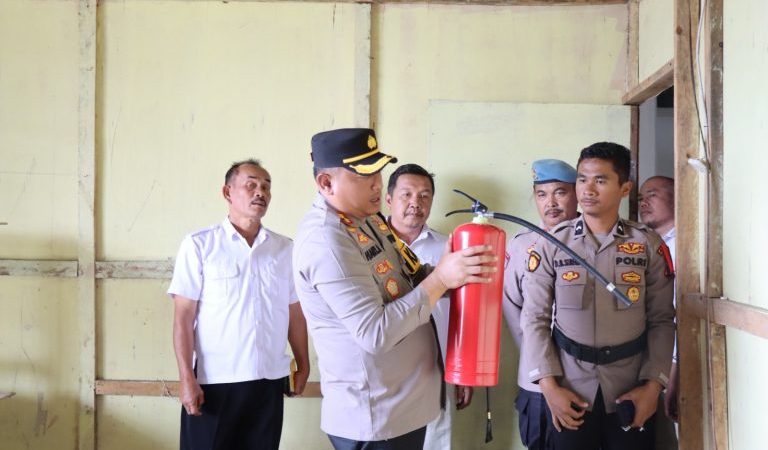 Kapolres Humbahas Cek Gudang Logistik Pemilu Serentak 2024