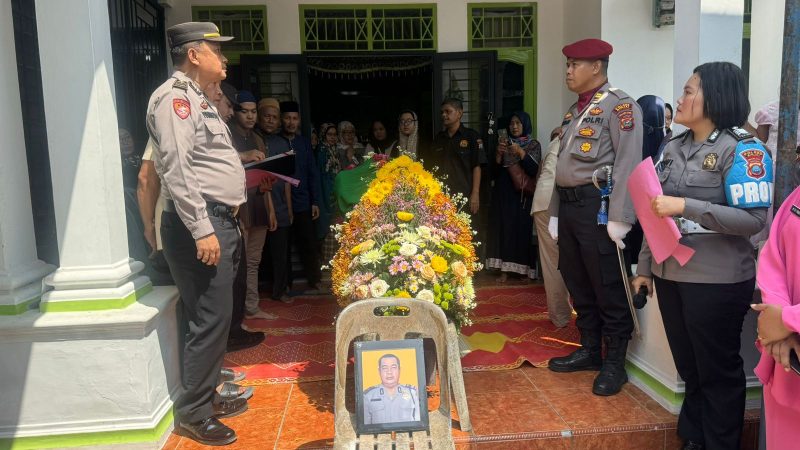 Polri Berduka Polres Binjai Gelar Upacara Pemakaman Aiptu Pangihutan Hutasuhut