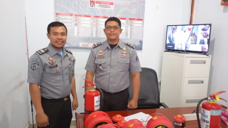 Terapkan Standar Pengawasan, LPKA Palu Melakukan Pengecekan APAR