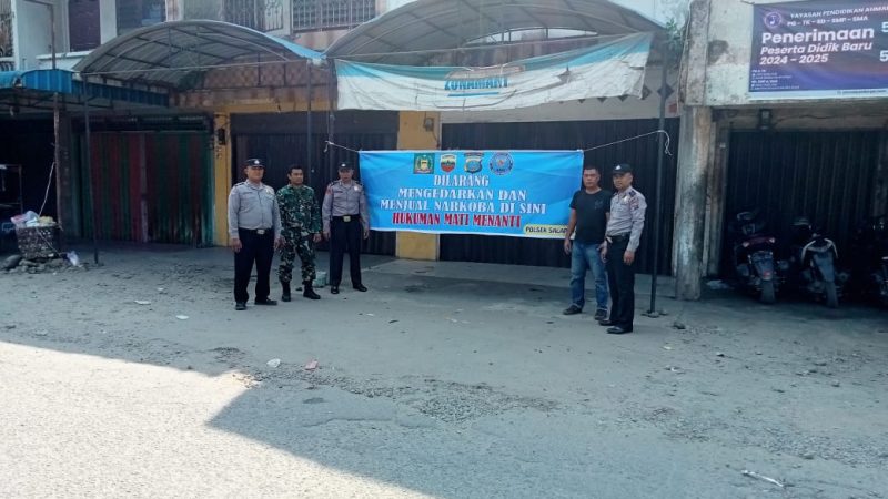 Polres Langkat Pasang Spanduk Himbauan Larangan Peredaran Narkoba di Sejumlah Lokasi
