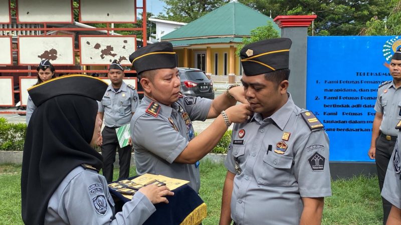 Kepala LPKA Palu Gelar Penyematan Tanda Pangkat ke Tiga Pejabat