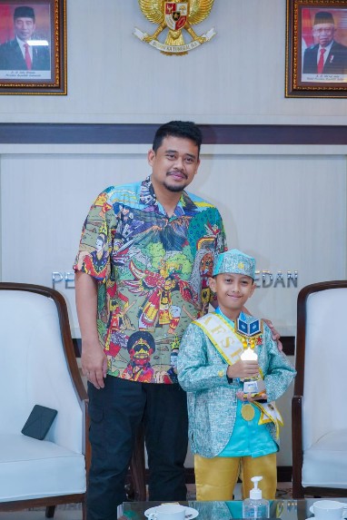 Bobby Nasution Beri Hadiah Umroh Kepada Juara Kompetisi Hafiz Indonesia 2024