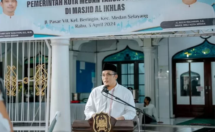 H Aulia Rachman Safari Ramadhan di Masjid Al Ikhlas