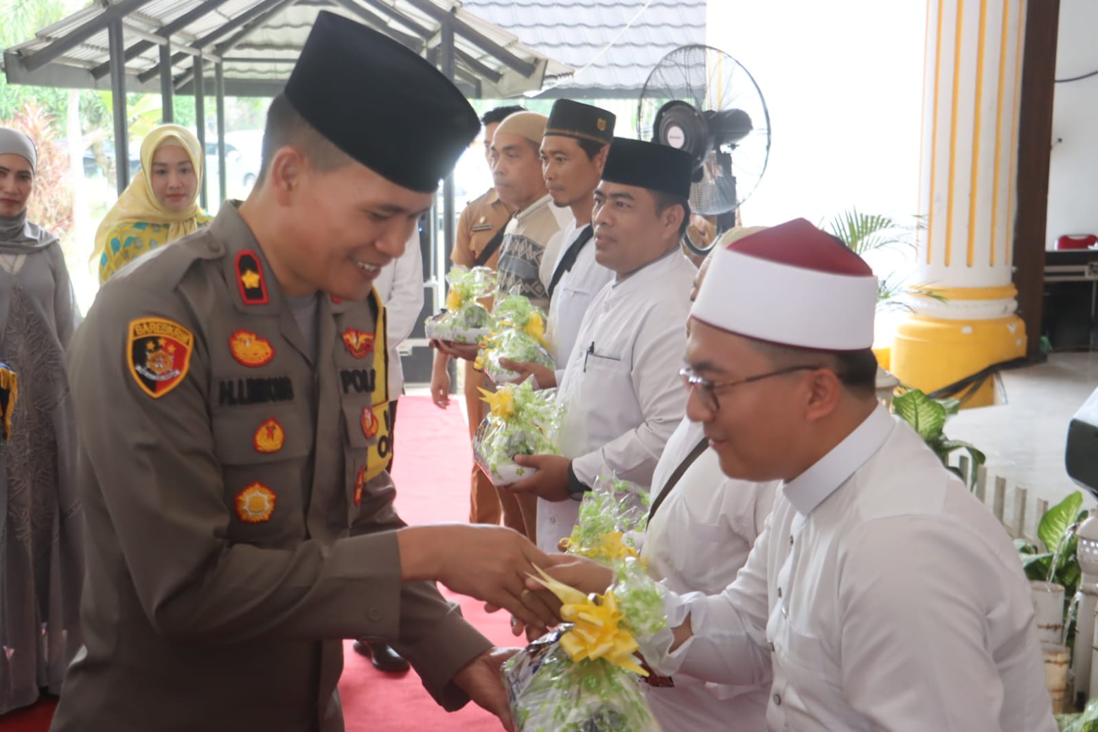 Tepung Tawari Calon Jemaah Haji, Wakapolres Langkat: Kami Mohon Doa ke Calhaj agar Situasi Kamtibmas Kondusif