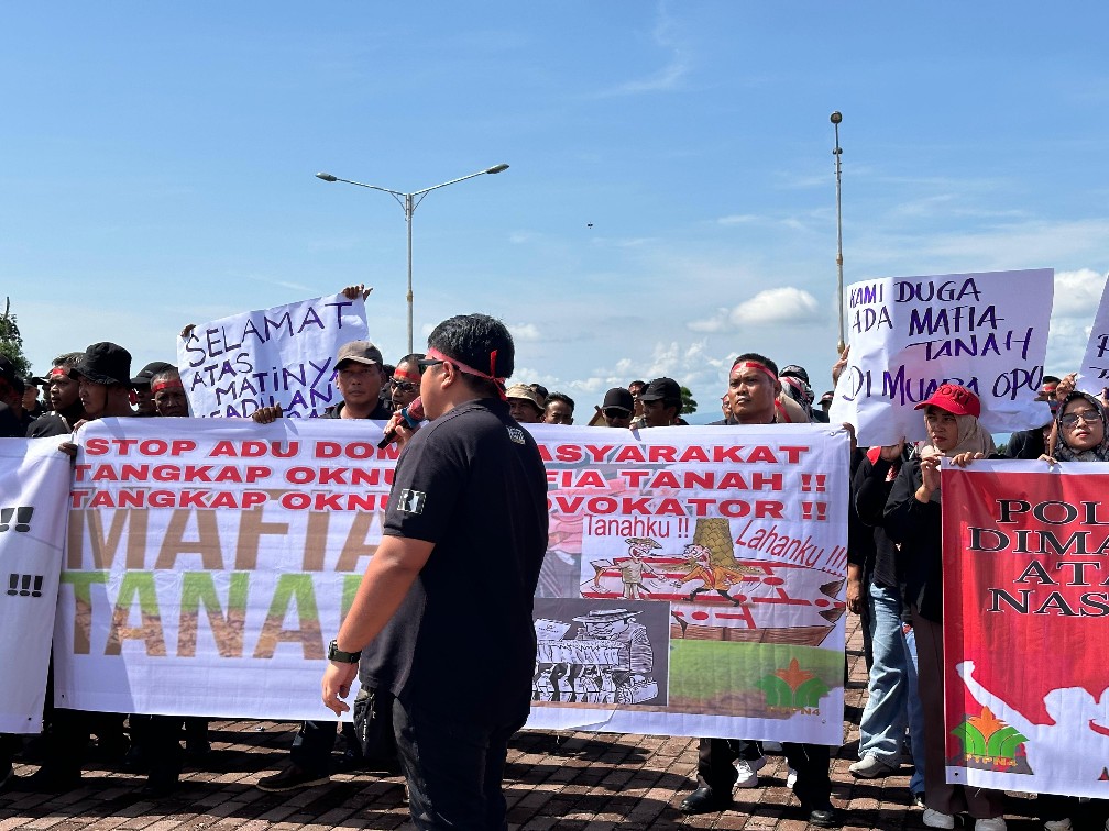 Rugi Ratusan Juta Rupiah, Buruh PTPN IV Regional-I, Demo Polres Tapanuli Selatan