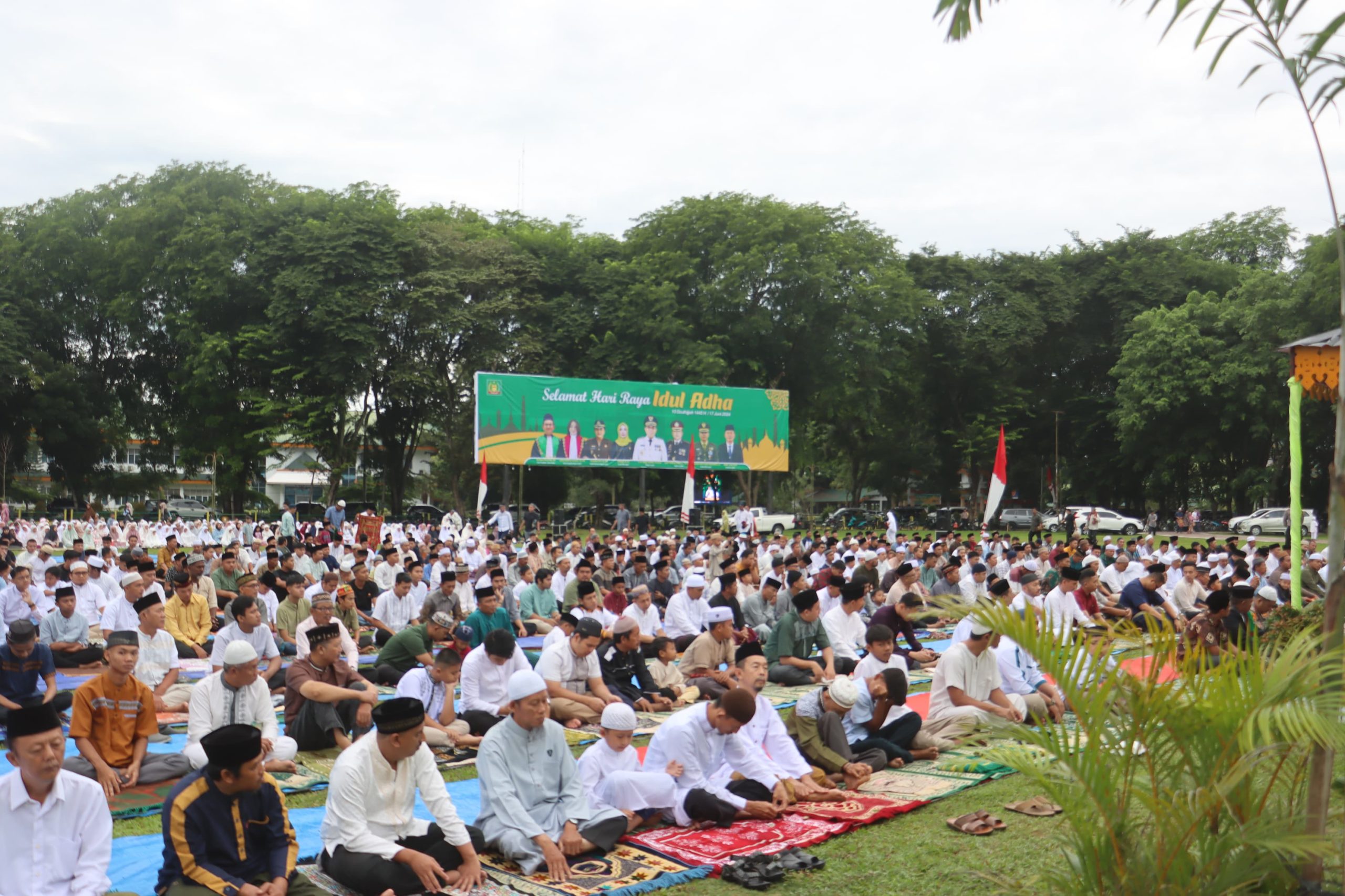 Polres Langkat Gelar Sholat Idul Adha di Lapangan Alun Tengku Amir Hamzah