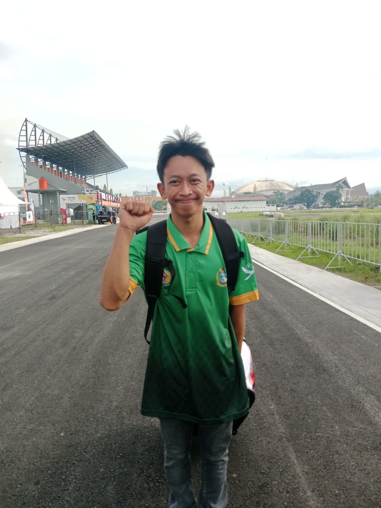 Deri Satio Sunarso Ingin Banggakan Orangtua