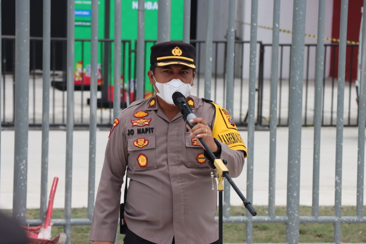 Personel Gabungan Polresta Deli Serdang Dan Instansi Lainnya Laksanakan Apel Persiapan Pengamanan Closing Ceremony PON XXI Tahun 2024 Aceh-Sumut