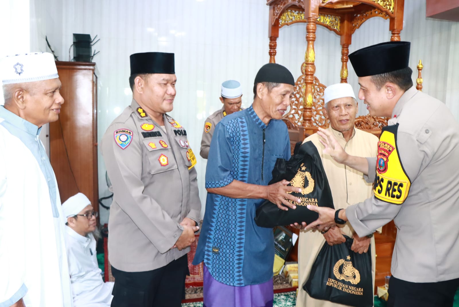 Ciptakan Situasi Aman Melalui Jumat Berkah DiKecamatan Binjai Utara
