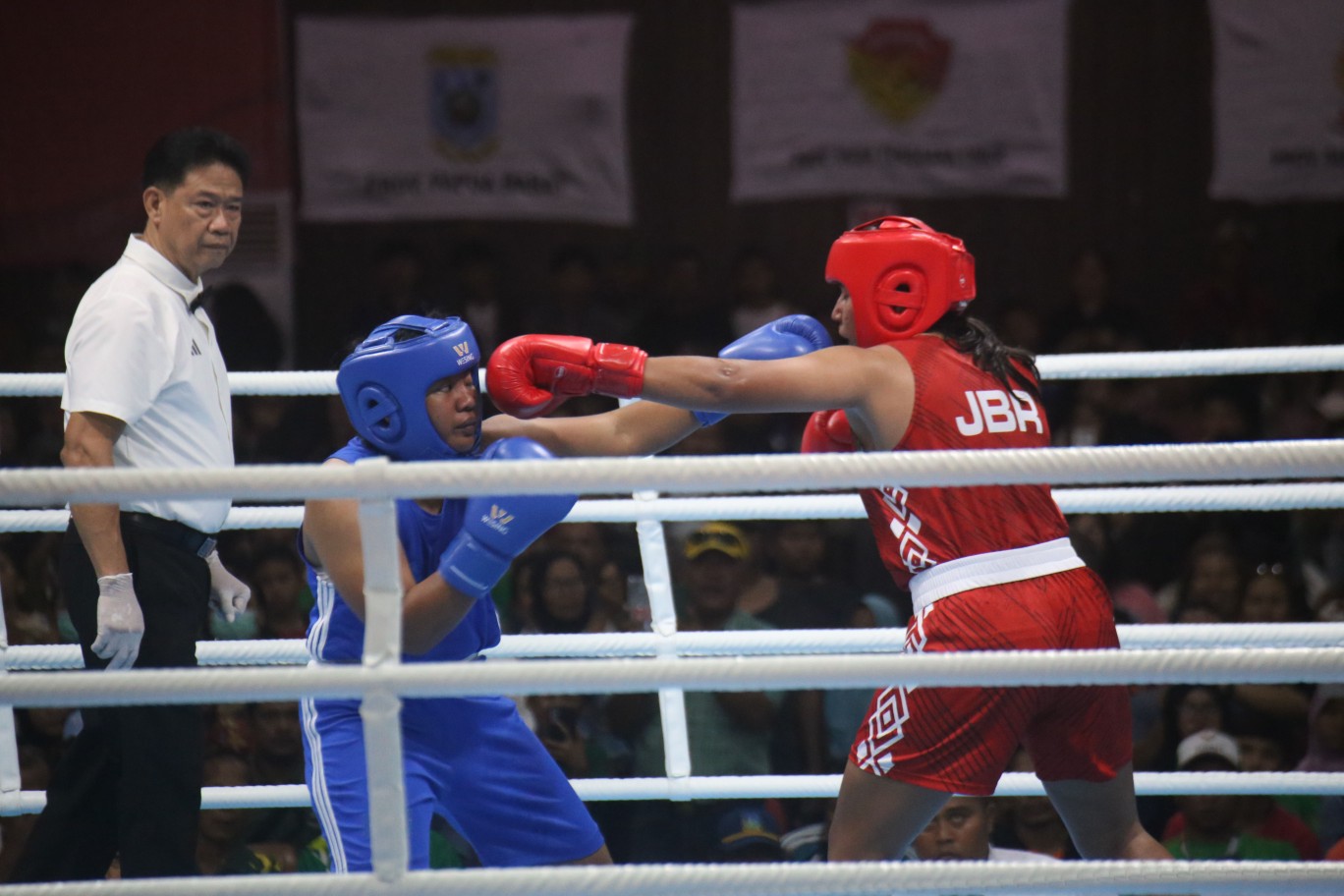 Empat Atlet Tinju Putri Jawa Barat Lolos ke Final PON XXI/2024