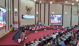 Rapat Paripurna Mengenai Penjelasan Ranperda