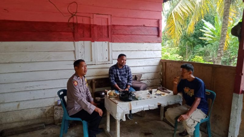 Bhabinkamtibmas Polsek Salapian Sampaikan Pesan Kamtibmas untuk Pilkada Damai 2024