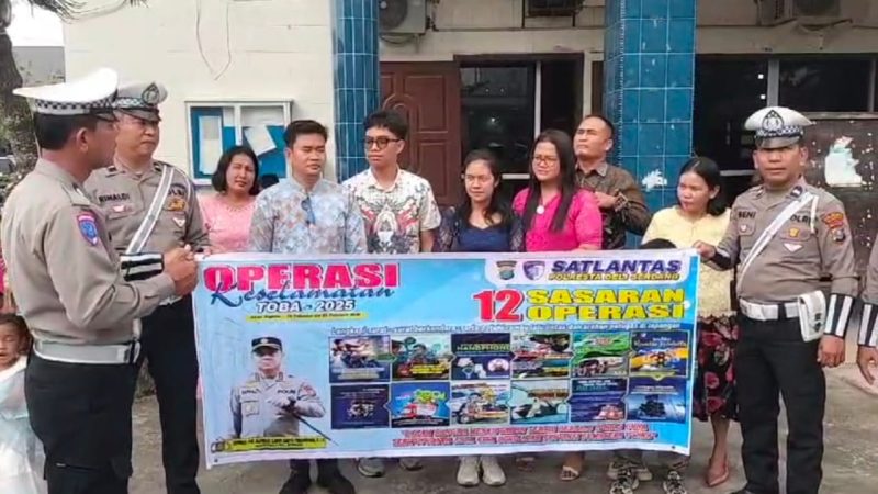 Sat lantas Polresta Deli Serdang Sosialisasikan Ops Keselamatan Toba 2025 kepada Jemaat Gereja