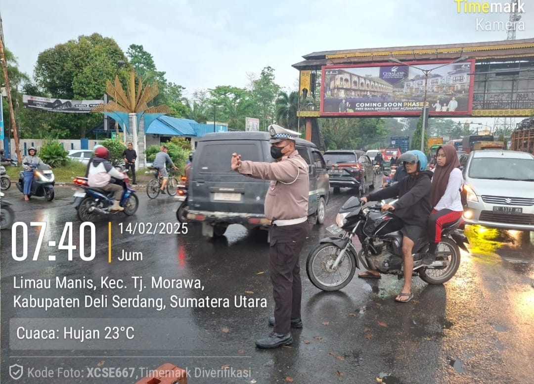 Satlantas Polresta Deli Serdang Gencar Lakukan pengaturan lalu lintas, Wujudkan keamanan saat berkendara