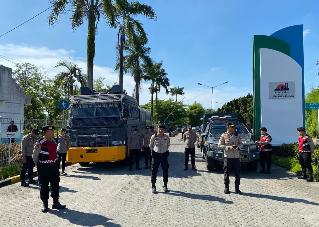 Kapolresta Deli Serdang Cek Personil Pengamanan Hari Buruh May Day