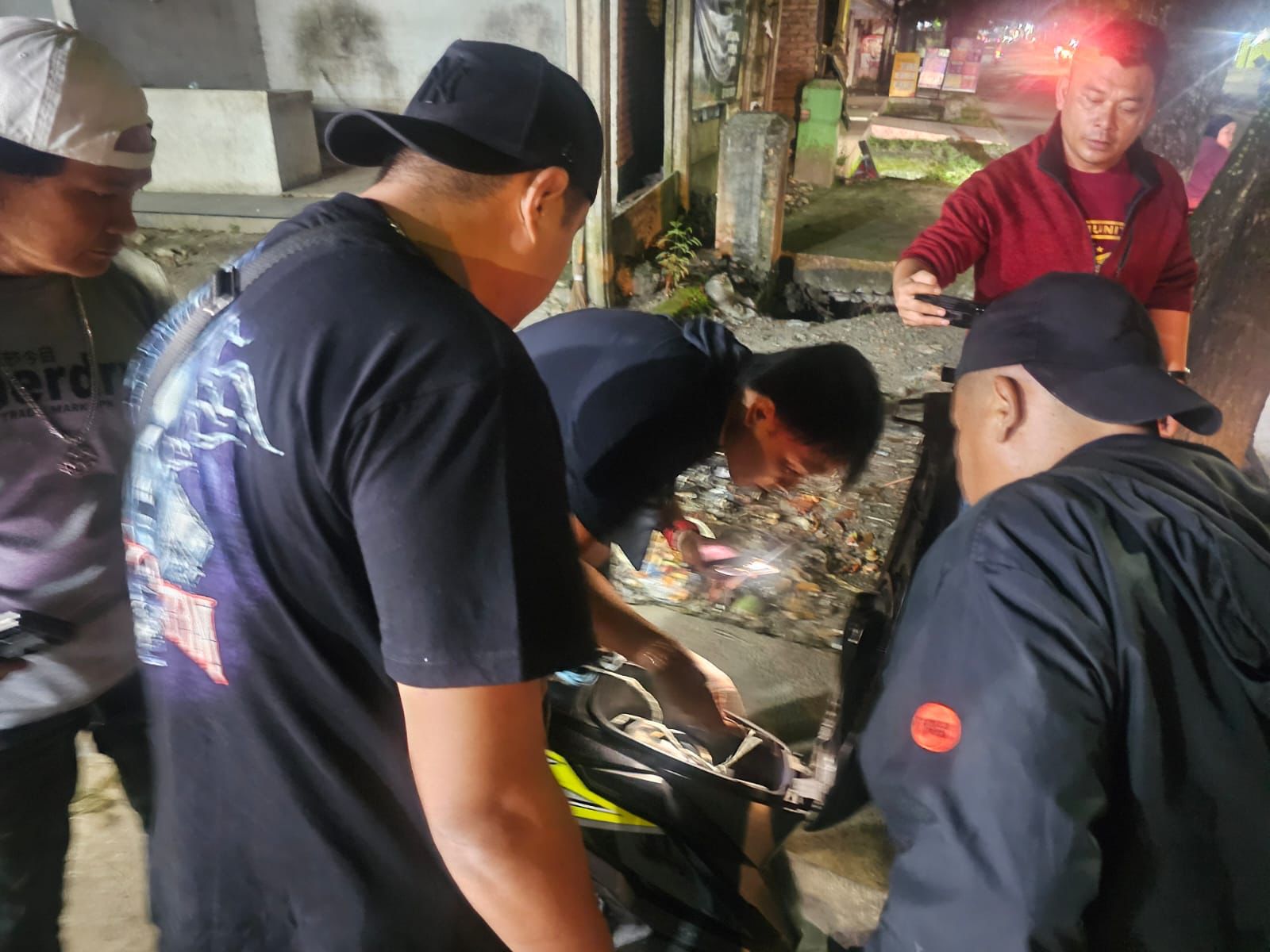 Ops Pekat Toba 2025: Tim Subsatgas Tindak Amankan Pelaku Judi Online, Sajam, dan Juru Parkir Liar