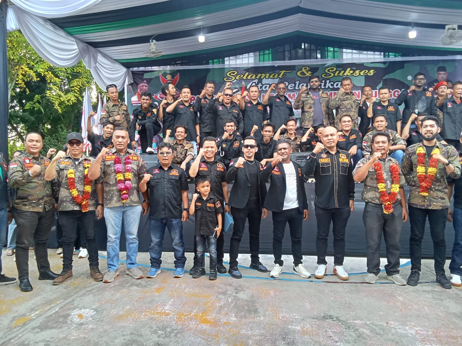 Ketua Pembina GRIB Medan Ferdi Sembiring Bersama Ketua GRIB Medan Rudi Ginting Resmi Melantik Ketua DPC GRIB Medan Sunggal