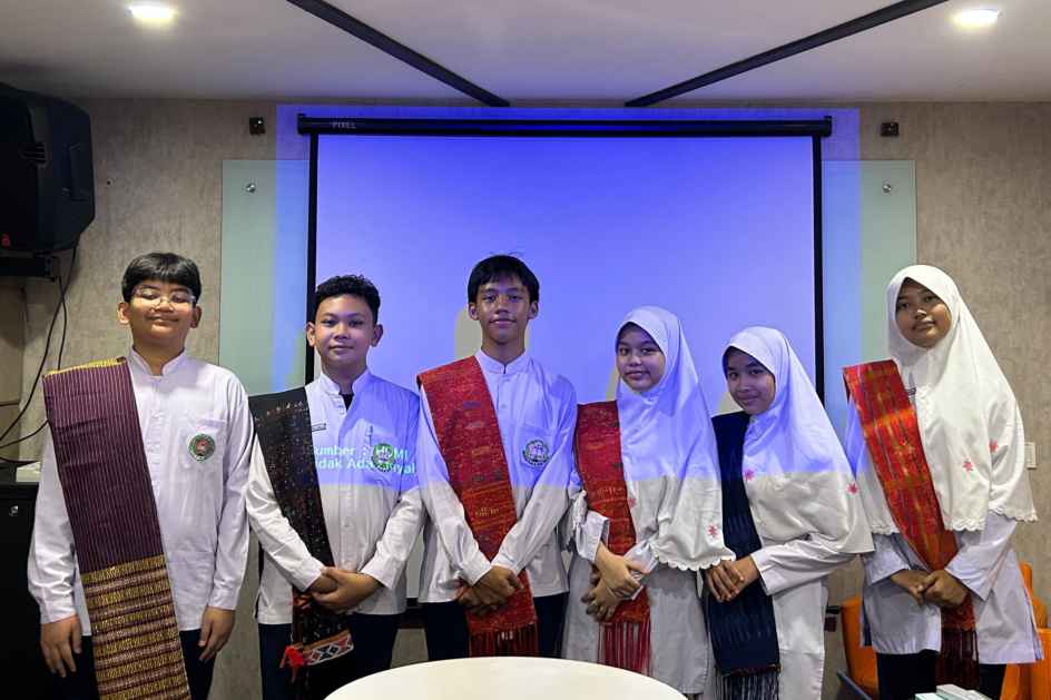 Shakila Anak Wakil Ketua DPRD Medan Raih Medali Emas di Ajang Inovasi Internasional 