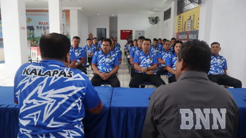 Lapas Pancur Batu sinergi dengan BNN dan Koramil 14 Gelar Tes Urine Petugas dan Warga Binaan