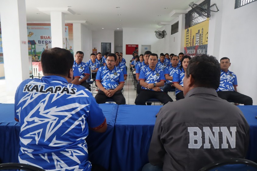 Lapas Pancur Batu sinergi dengan BNN dan Koramil 14 Gelar Tes Urine Petugas dan Warga Binaan