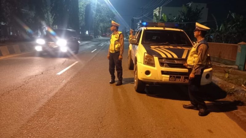 Tingkatkan Keamanan, Jajaran Polresta Deli Serdang Gencarkan Patroli Blue Light dan Dialogis*