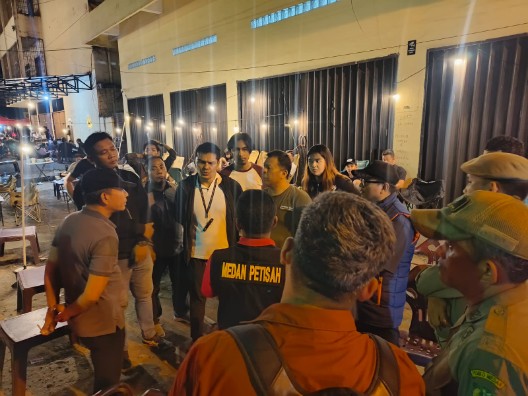 Polsek Medan Baru Bersama Tiga Pilar Razia PKL di Jalan Orion