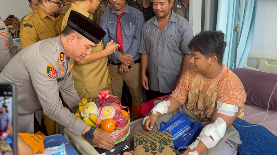 Kapolres Binjai Jenguk Pelajar Korban Begal, Pastikan Pendampingan dan Pengamanan Maksimal