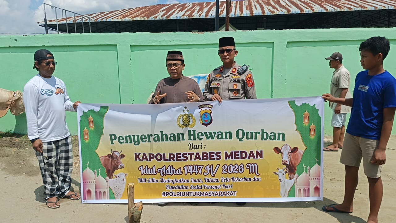 Kapolrestabes Medan Serahkan Sapi Qurban ke Gerakan Santri Nusantara Sumut