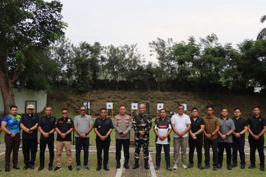 Kapolres Binjai Latihan Menembak Bersama Forkopimda