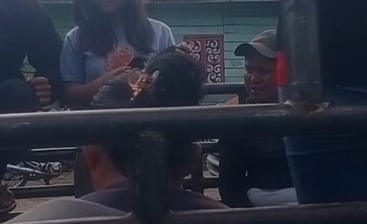 Banyak Pencari Kerja Ngumpul Tunggu Panggilan di Merek