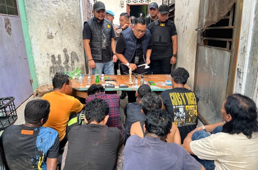 Polrestabes Medan Gerebek 2 Sarang Narkoba di Mangkubumi, 9 Orang Diringkus