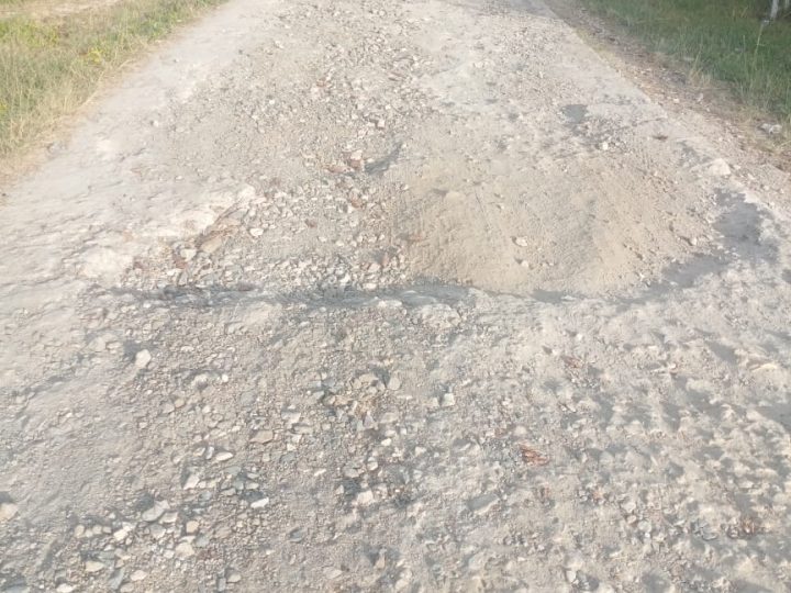 Rabat Beton di Desa Paraduan Dini Rusak, Warga Khawatir Rawan Kecelakaan