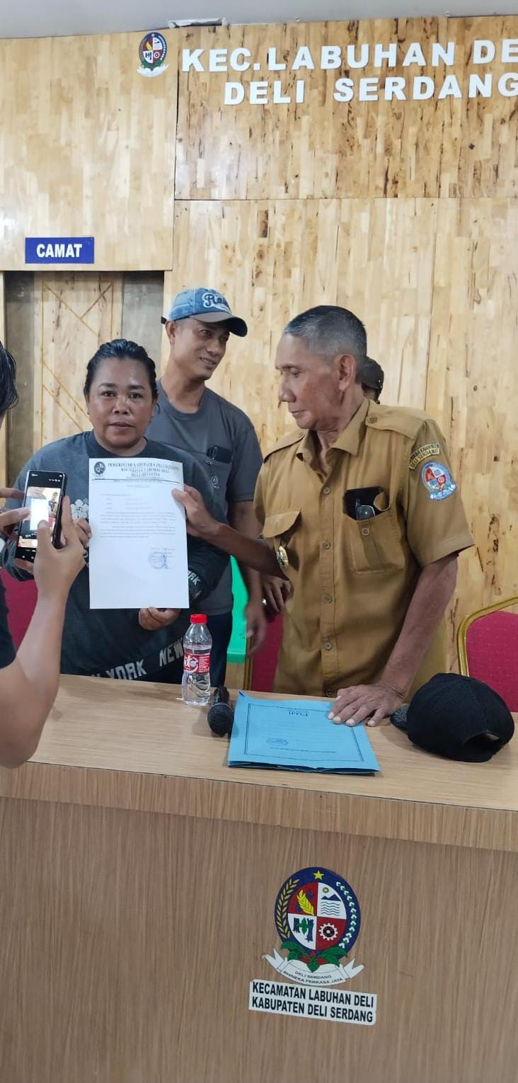 Kades Helvetia Terbitkan Surat Pernyataan Pemasangan Tanda Batas