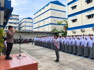 Kapolsek Medan Timur : Siswa Bijak Gunakan HP dan Jauhi Judi Online