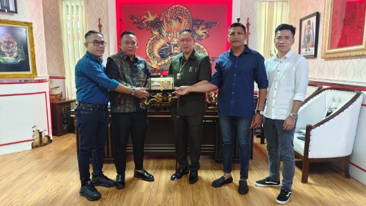 Ketua DPRD Medan Terima Kunjungan Perbati Sumut, Dorong Kebangkitan Tinju di Sumatera Utara
