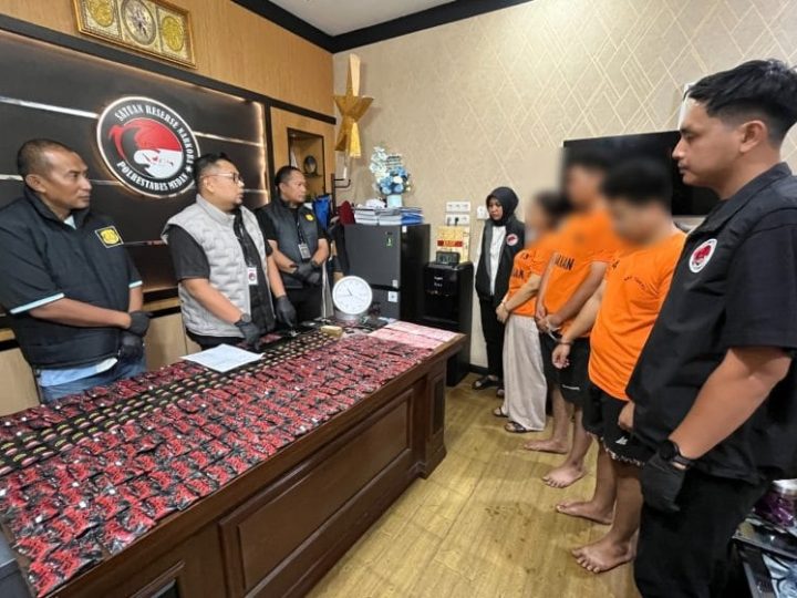 Polrestabes Medan Bongkar Jaringan Pod Getar Malaysia, 3 Pengedar Ditangkap 295 Vape Narkoba Disita