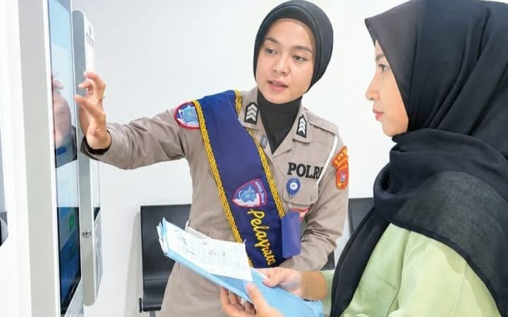 Ditlantas Polda Sumbar Berikan Pelayanan Humanis Dalam Program Polantas Karib
